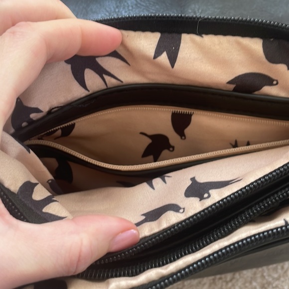 Carly Jean Los Angeles Viola Clutch - Picture 3 of 7